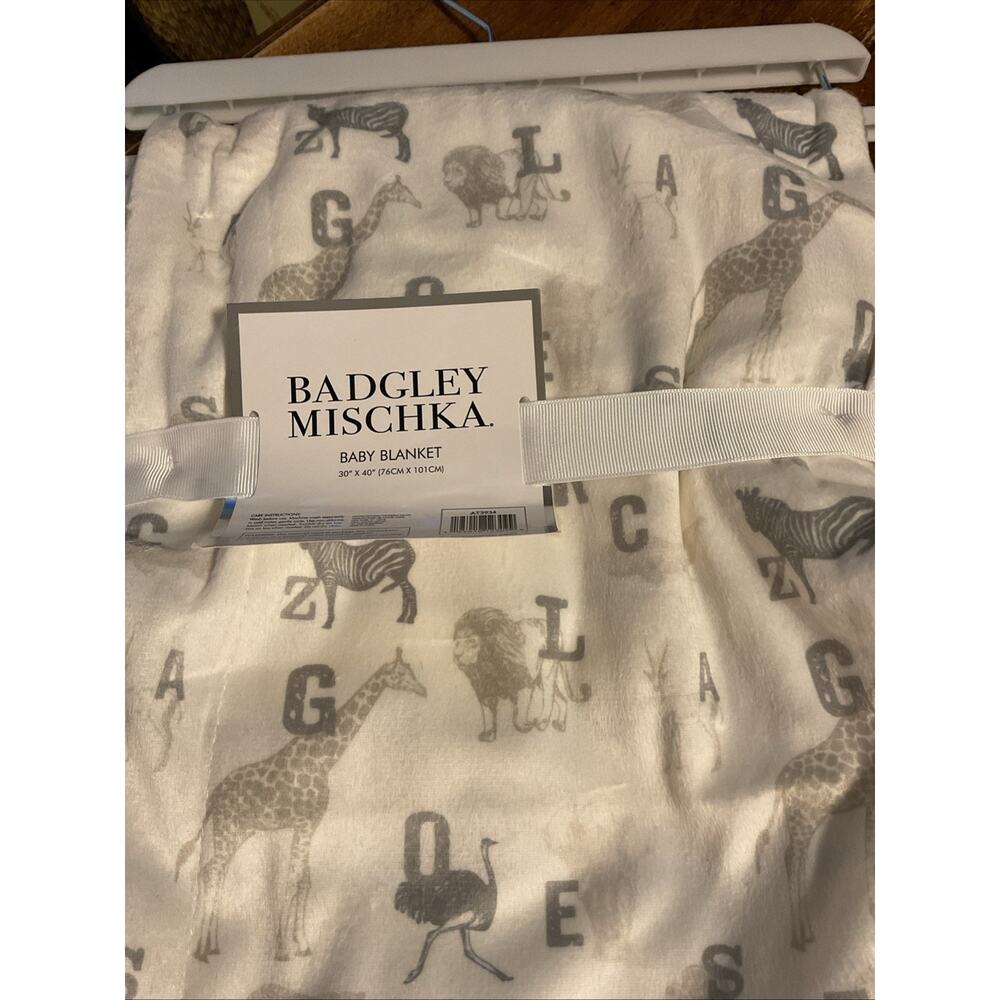 Badgley Mischka - Gray Animals Alphabet Print - Mink Baby Blanket - NEW - Picture 2 of 3